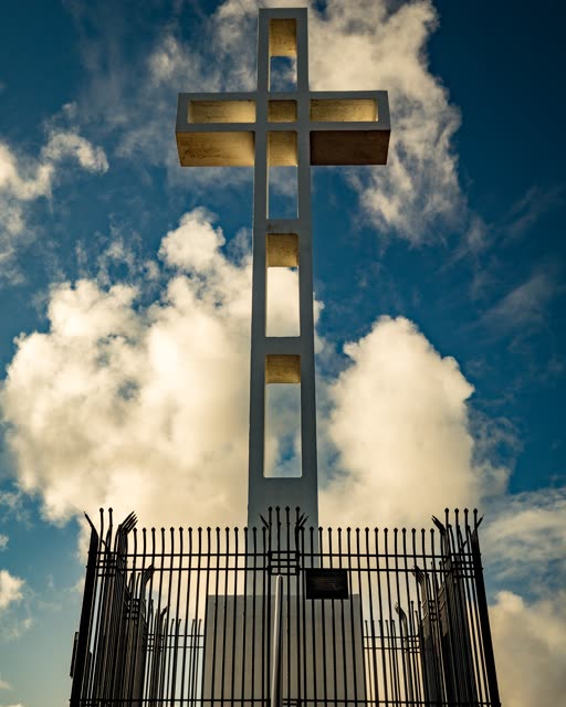 Sunset on Mount Soledad National Veterans Memorial San Diego | Photo – 9